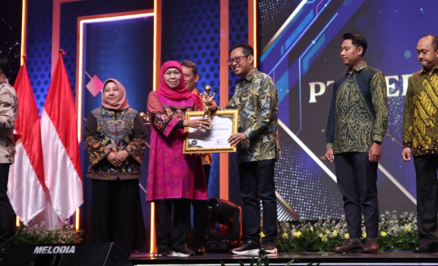 East Java Records Rp 74.69 Trillion Investment in H1 2025, JIIPE SEZ Wins Investment Award 2025 for Domestic Investment Category