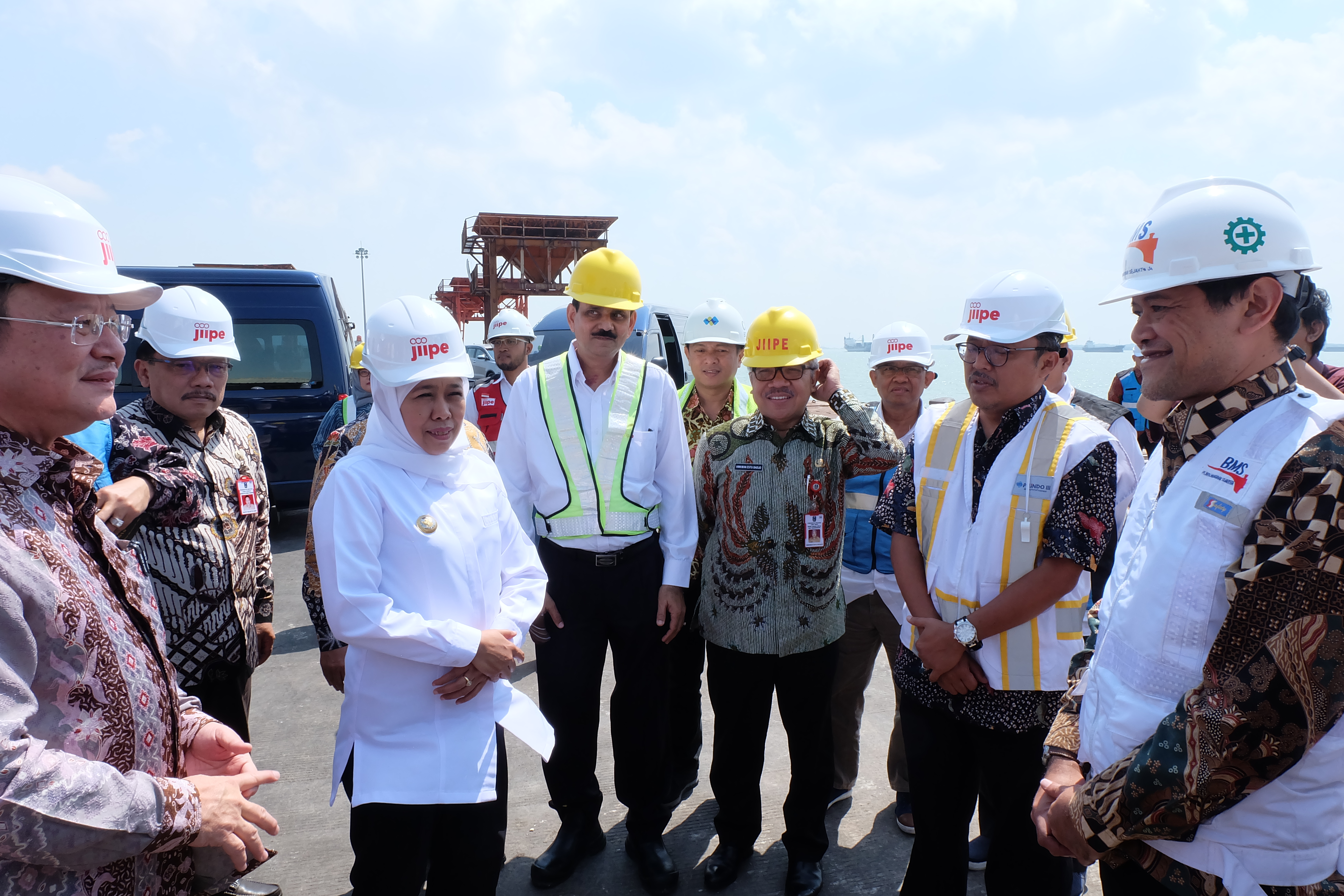 Governor Khofifah: JIIPE Becomes an Important Part of East Java